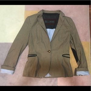 Zara Basics Women’s Tweed Blazer